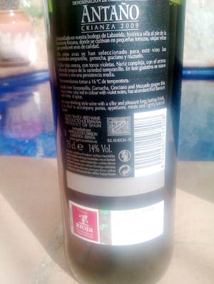 Rear label of the Antaño 2009 Crianza